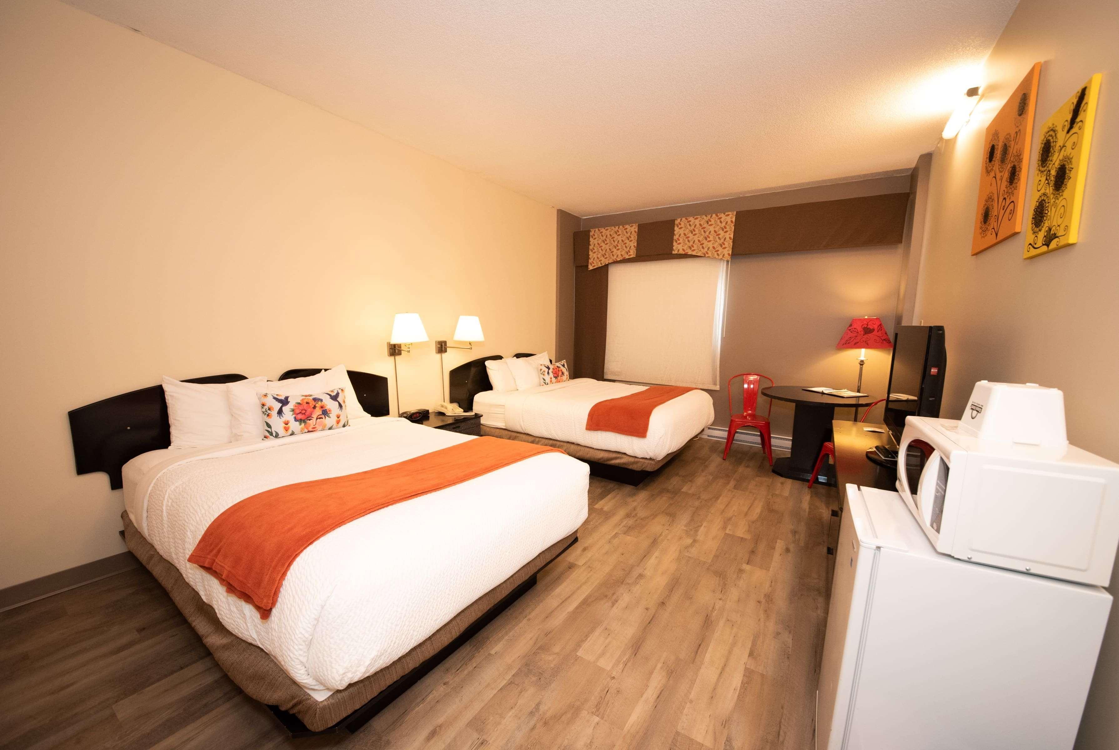 Days Inn By Wyndham Berthierville Eksteriør bilde